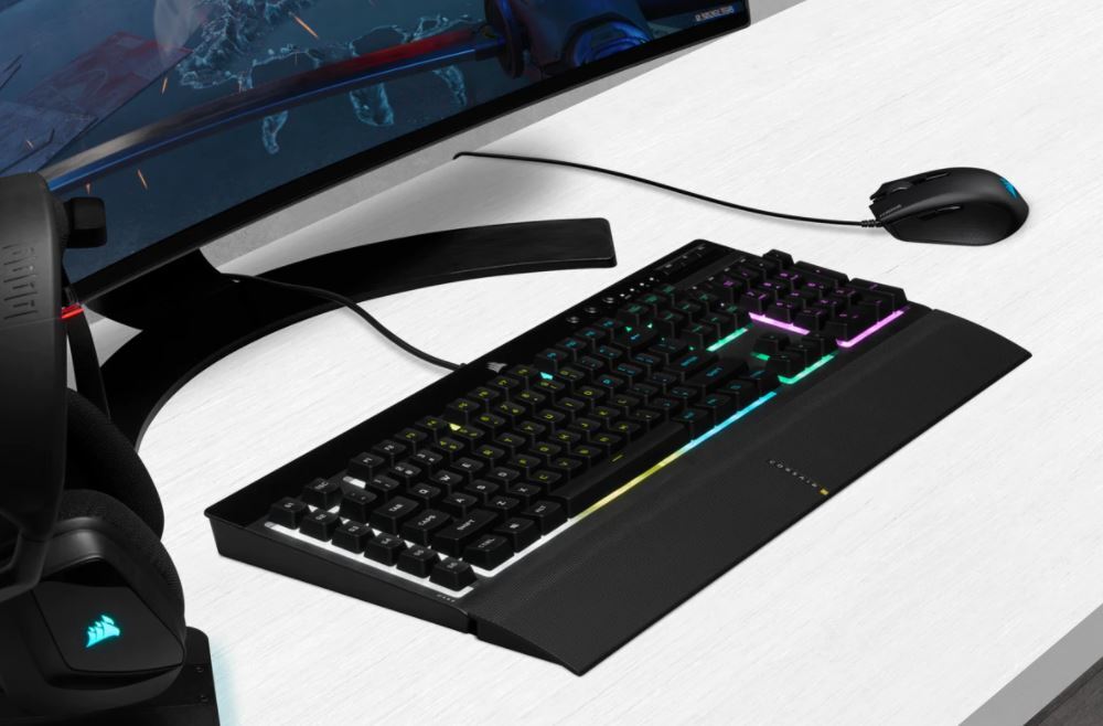 Corsair top K55 & Harpoon RGB Mouse Combo